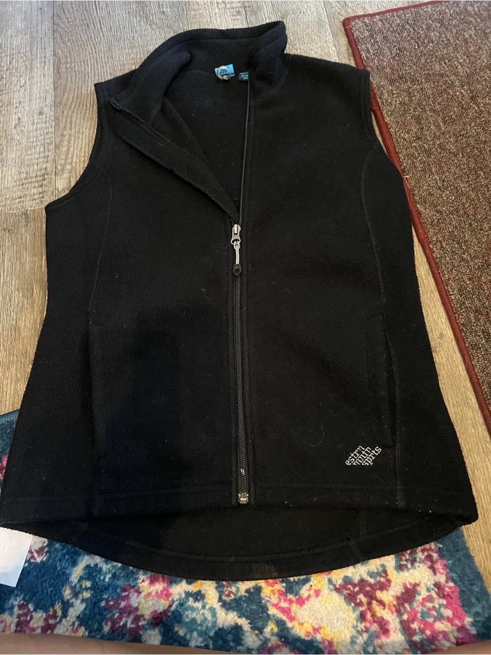 Eastern mountain sports black vest size small